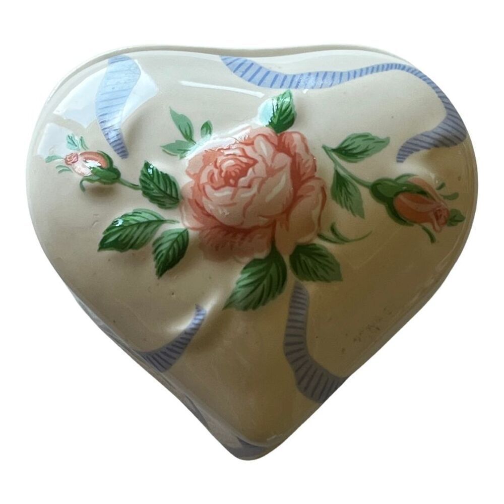 Vintage Otagiri heart shaped small porcelain trinket box with roses